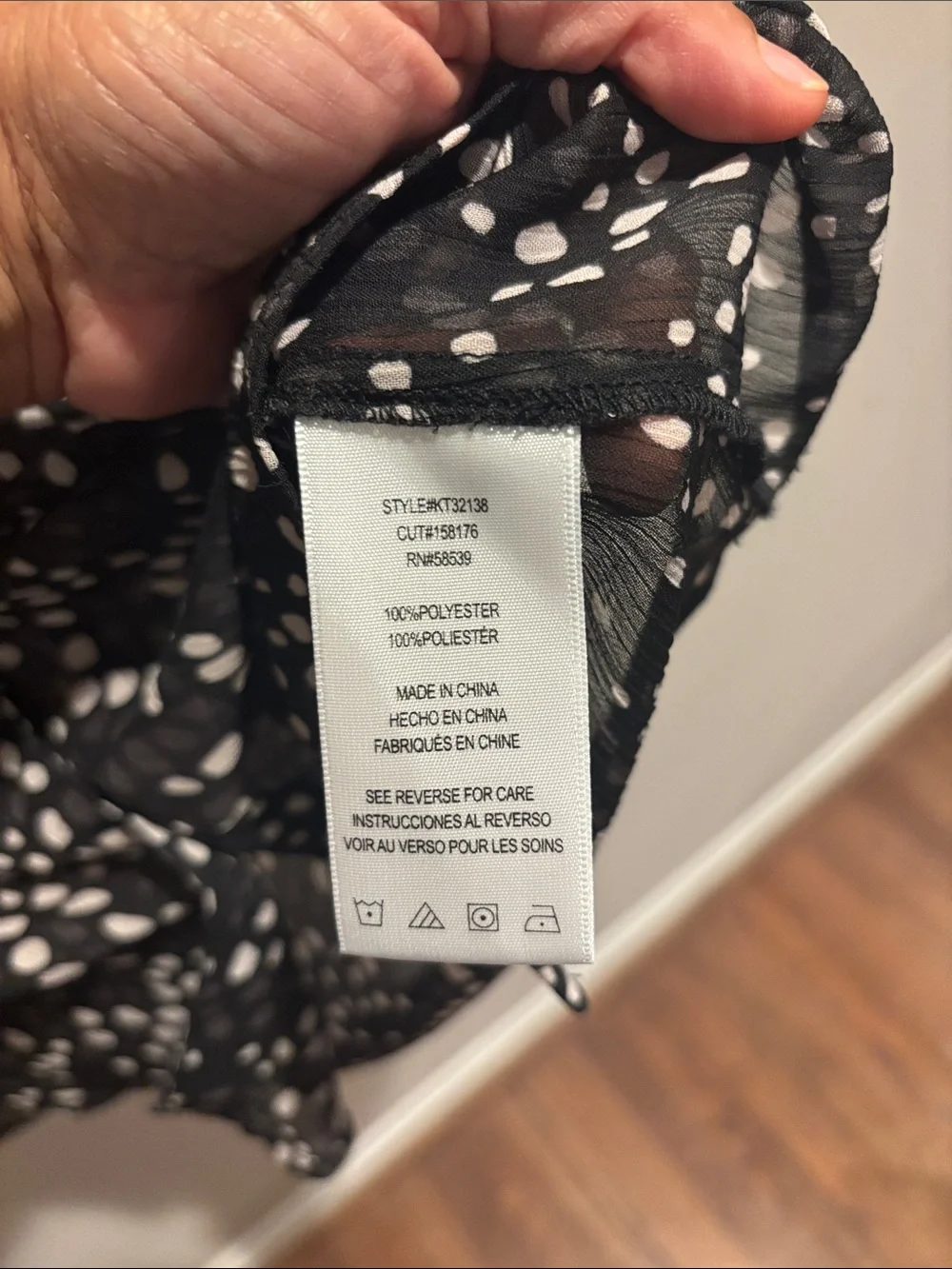 Kut from the Kloth Black and White Dot Print Button-Front Blouse - Picture 4 of 5